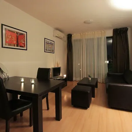 Charming 1 Bedroom Apartment Sunny Beach